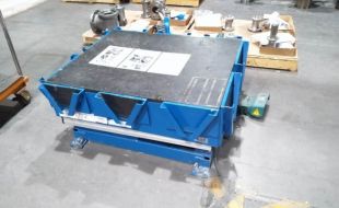 液壓升降平臺在汽車維修行業(yè)的應(yīng)用案例