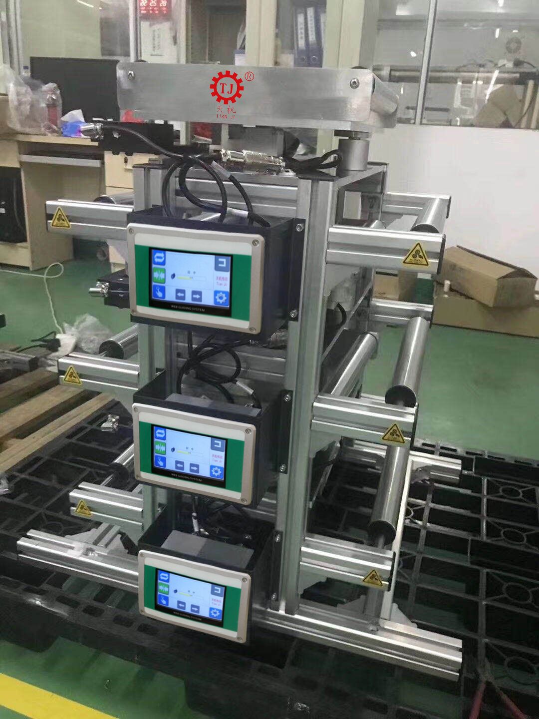 口罩機(jī)廠(chǎng)家上門(mén)訂購(gòu)天機(jī)傳動(dòng)糾偏器